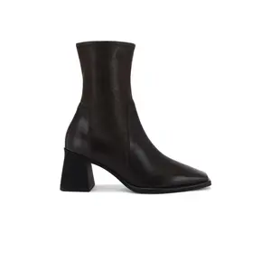 Vagabond Shoemakers Hedda Boot in Chocolate