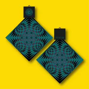 The Shade Shammy - Super Soft Fabric Cleaning Tool for Camera Lens, Smartphone, Sunglasses, Tucks Up into Pouch, Clips to Secure Cloth