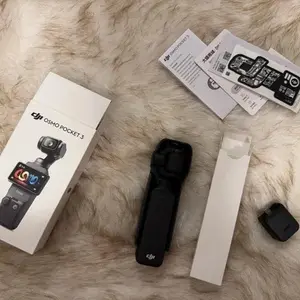 DJI Osmo Pocket 3-Axis Stabilizer and 4K Handheld Camera