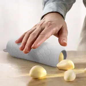 High Quality Popular Kitchen Silicone Garlic Peeler Tool Garlic Skin Remover