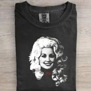 Dollywood T-Shirt | Comfort Colors Dolly Parton Retro Tee / 80s Country Music Shirt. Autograph Gift