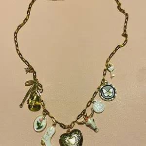 The Beth Initial Charm Necklace