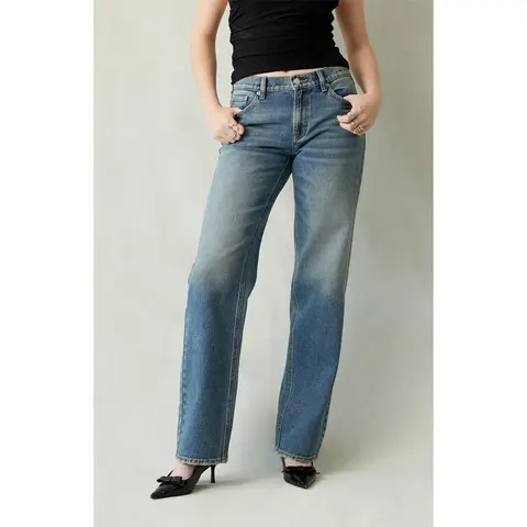 Pacsun Women's Jordyn Low Rise Straight Leg Jeans Medium Blue Tinted