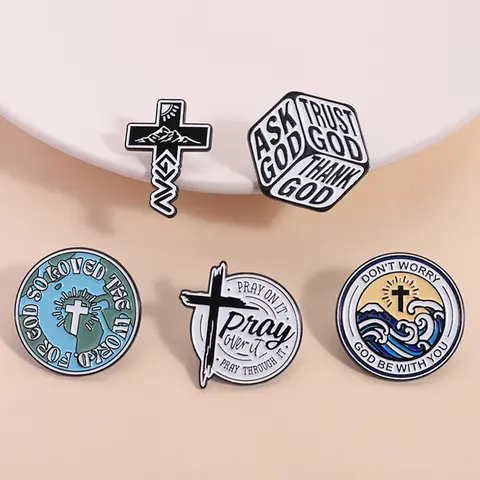 5 Piece Christian Theme Brooch Set, Bible Verse Pins, Lapel Pin, Cross Faith Badges, Emblem Badge Decoration, Enamel Painted Craft, Simple Religious Style Accessories, Craftsmanship, Painting, Jewelry