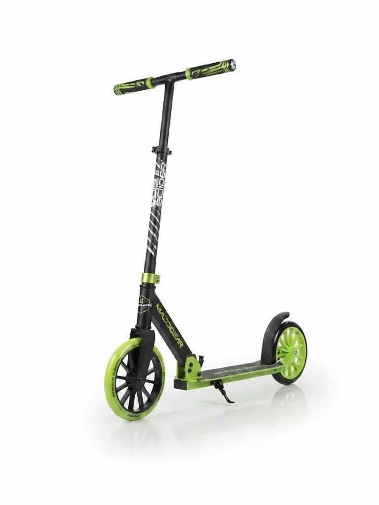 MADD GEAR- Urban Eclipse Adult Commuter Scooter