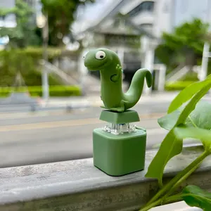 Lizard Keychain with Rechargeable LED Light & Realistic Croak Fun Toy for Kids & Adults, Decompression Creative Sensory Fidget Unwind,Valentine's Day gift