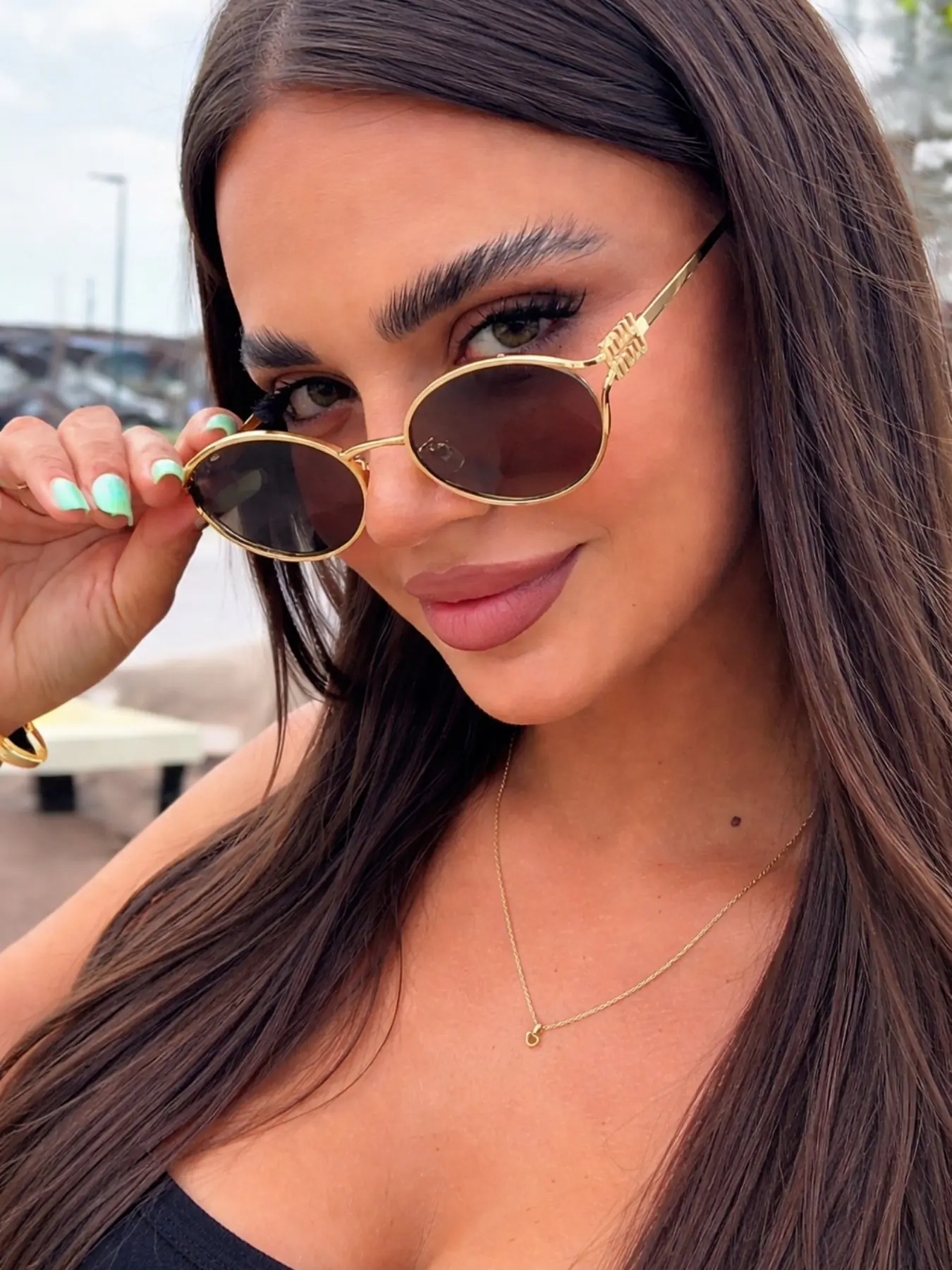 Elegant Oval Women's Fashion Glasses, Styling Sunglasses, Trendy Casual Sunglasses, Perfect for Various Occasions, College Style, Back-To-School, Letter Decorated Frame