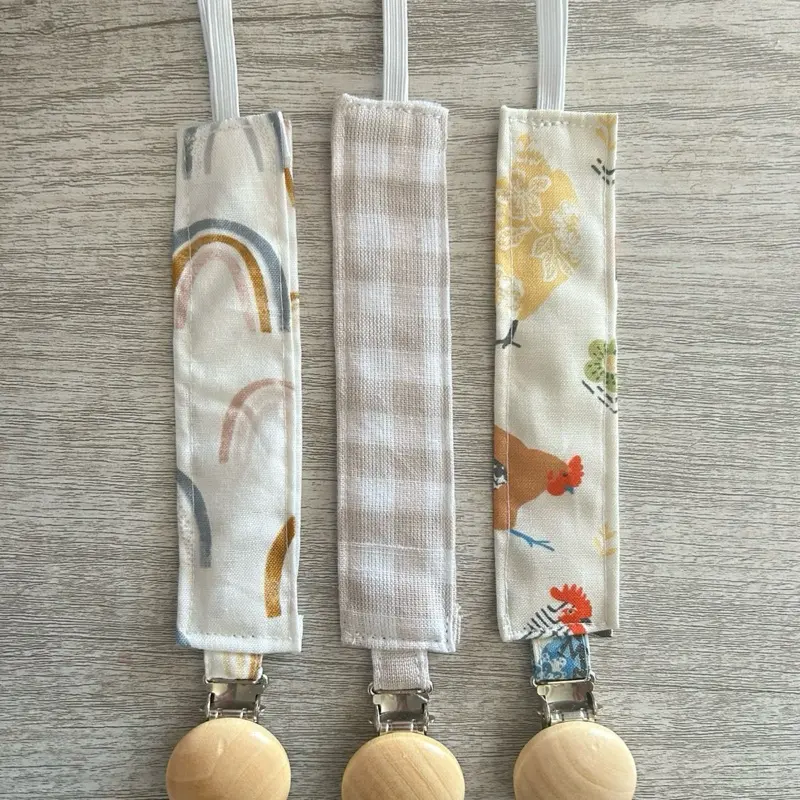 Wildlei Free handmade pacifier clips/baby accessories