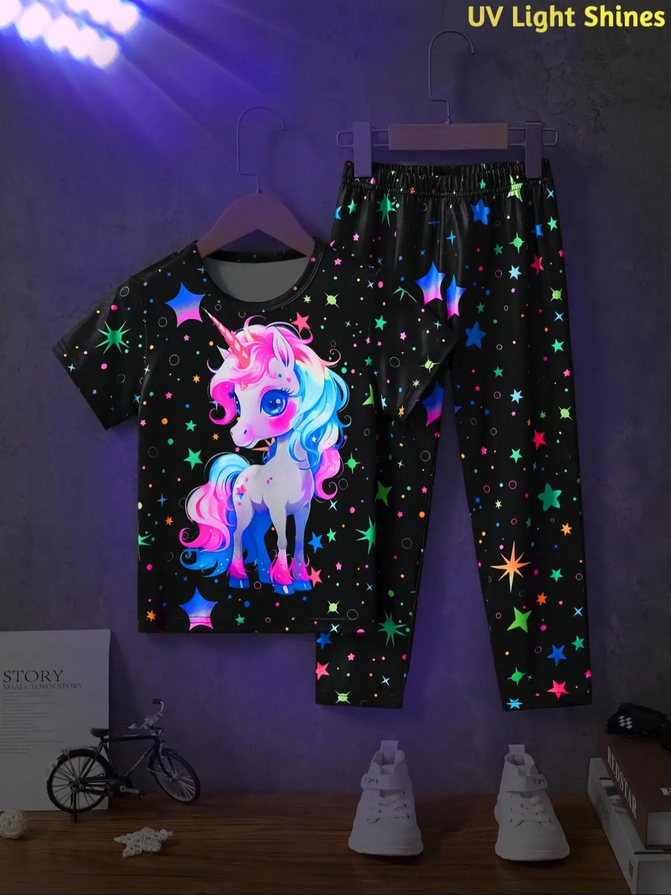 Two-piece Set Toddler Girl's Unicorn ＆ Stars Print Short Sleeve Tee & Elastic Waist Pants Set, Casual Round Neck T-shirt & Trousers for Summer, Kids C