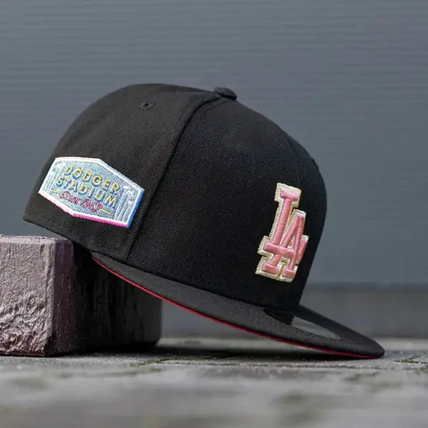 Unisex Flat Brim Baseball Cap – Cotton Twill Adjustable Snapback Streetwear Hat, Wear Forward or Backward