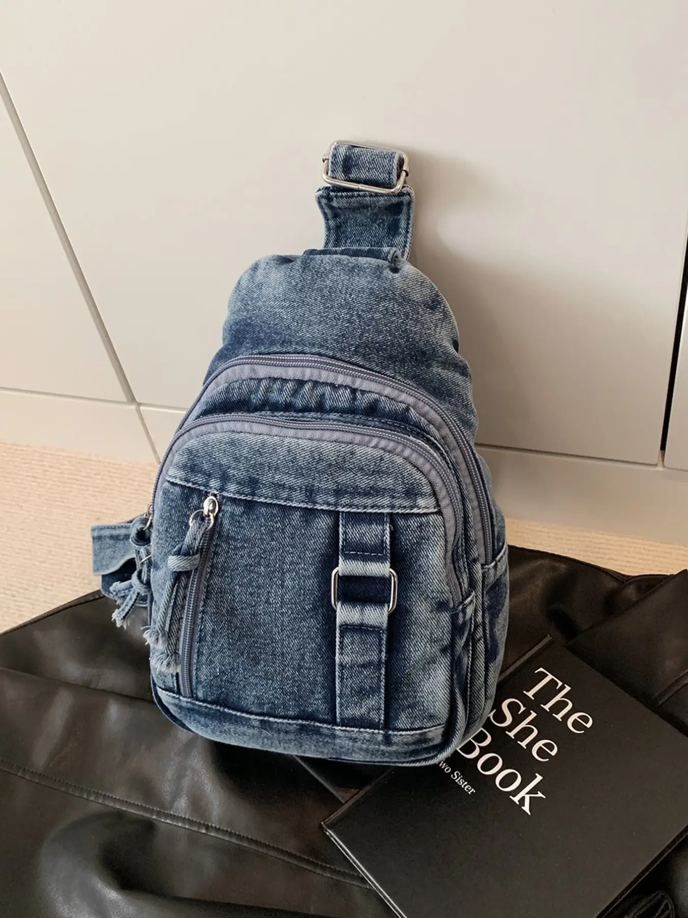 Vintage Washed Denim Crossbody Bag for Women, New Trendy Multi-Use Shoulder Bag, Adjustable Strap, Large Capacity Casual Backpack, Y2K Style Student Bag