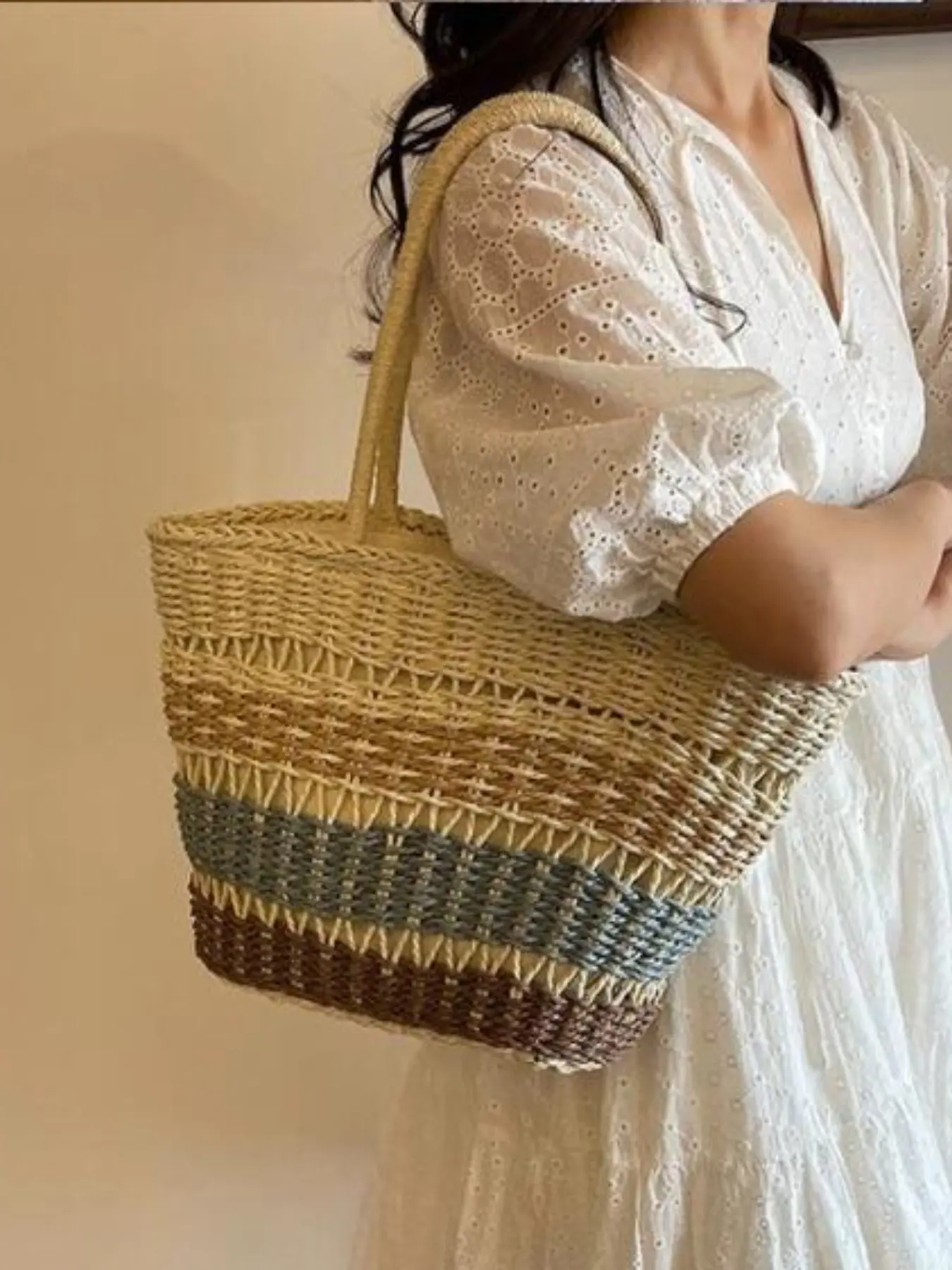 Handwoven Striped Wicker Handbag, Vintage Colorblock Design, Natural Rustic Style, Medium Capacity, Perfect for Daily Use and Vacations