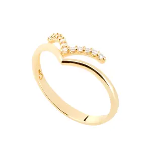 Wishbone pave ring