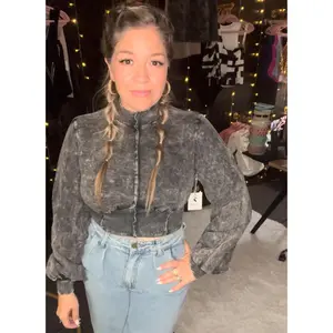 Eva Sweatshirt Crop Top