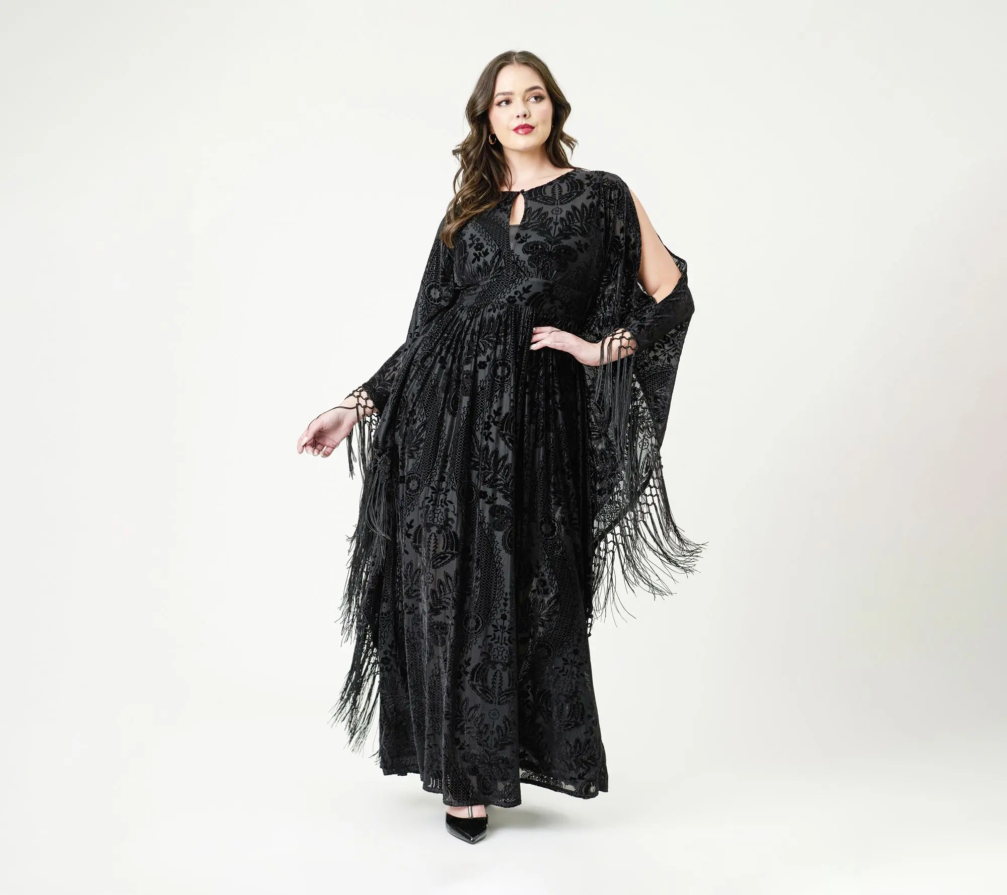 Unique Vintage Floral Burnout Fringe Flutter Sleeve Caftan Unique Vintage Floral Burnout Fringe Flutter Sleeve Caftan