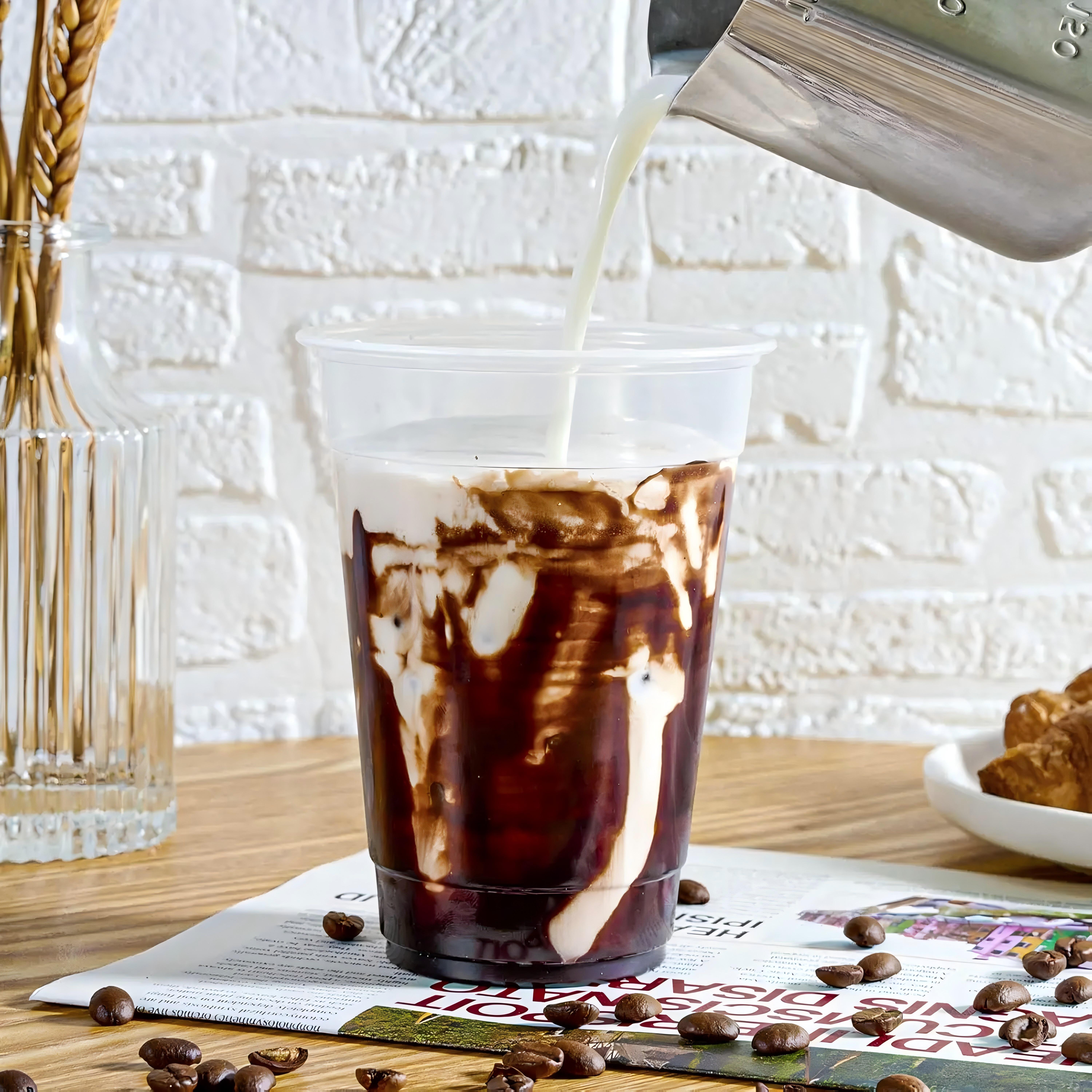 50 Pack 24 oz Clear Plastic Cups with Lids and Straws, Disposable PET Cups for Iced Coffee, Smoothie, Boba Tea, Leak-proof & BPA Free