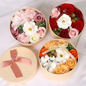 1 Box - Valentine's Day Gift, Themed Gift Box, Soap Flower Round Box Companion Gift, Dried Flower Ornament, Rose Flower, Artificial Flower Accessories, Suitable for Mother, Lover, and Friend Holiday Gifts