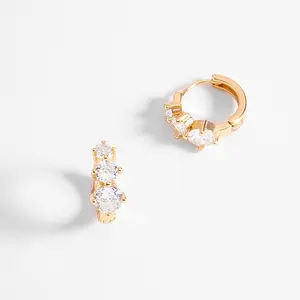 Nice&bella 18K Small Hoops with Diamonice Stones