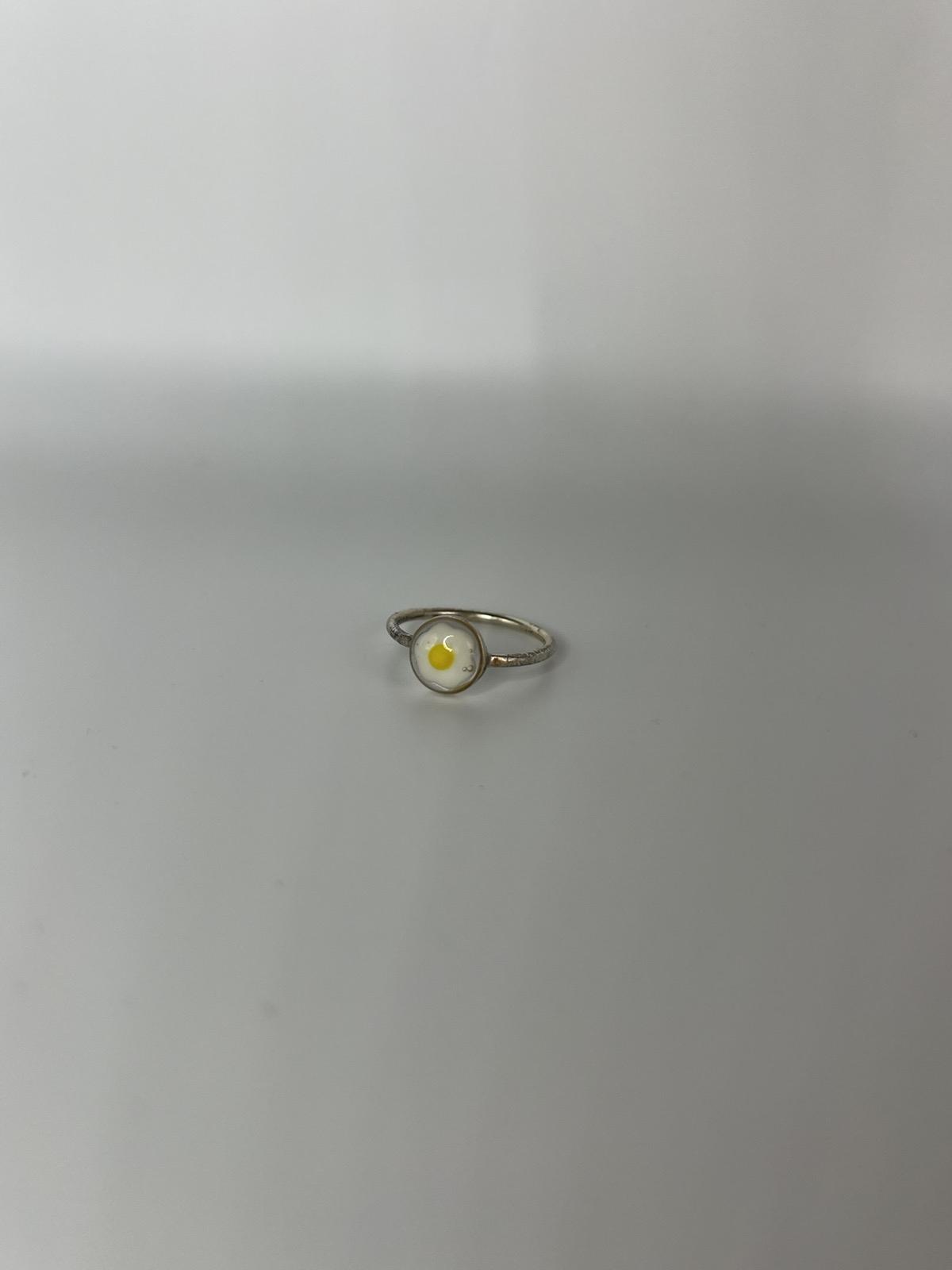 Egg over hanny Ring