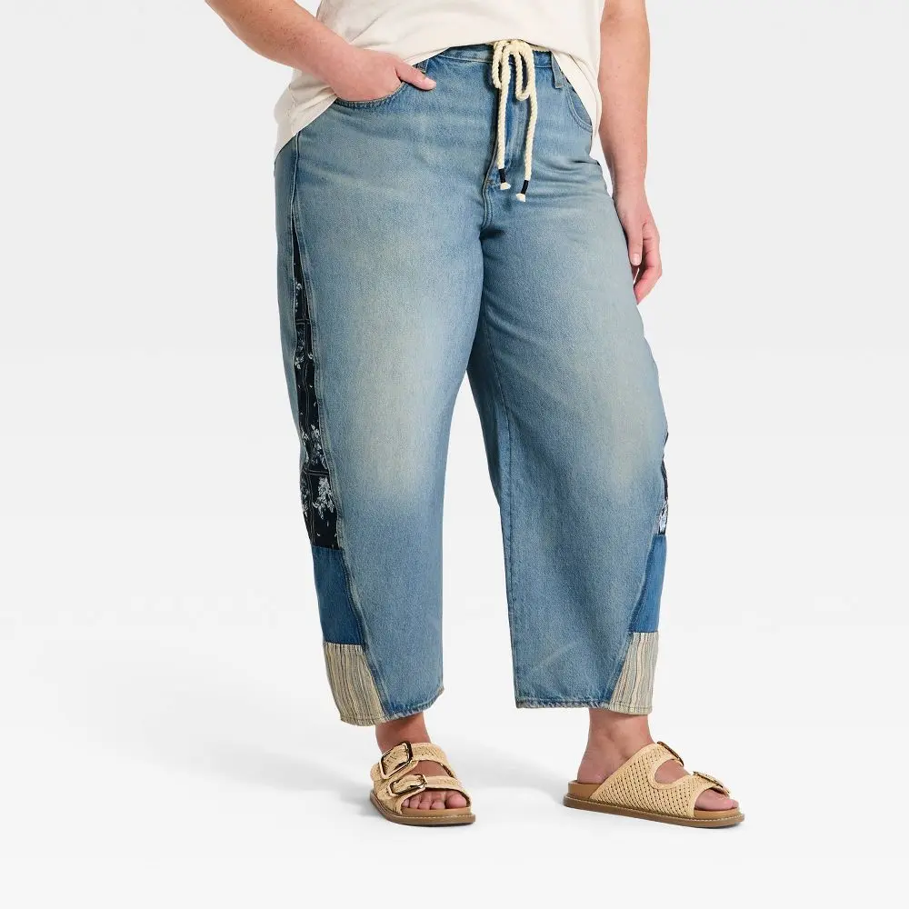 Women's High-Rise Easy Barrel Bandana Print Jeans - Universal Thread Medium Wash 30