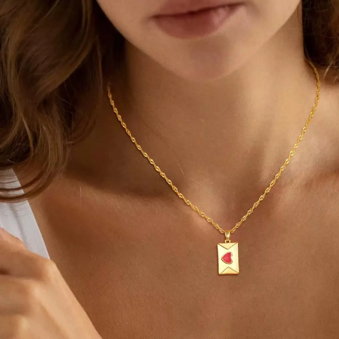 CAROVO Gold Twist Rope Chain Envelope Pendant Necklace with Red Heart, 16.5"+2" Adjustable Love Letter Jewelry Gift For Wife Mom Daughter Women Birthday Anniversary