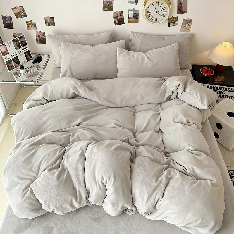 3Pcs solid color double tone simple and exquisite milk velvet, including one duvet cover and two pillowcases, warm and fluffy winter duvet cover pillowcase set Soft Comfy Bedding Sets Fuzzy Duvet Cover Cozy Bedding Set