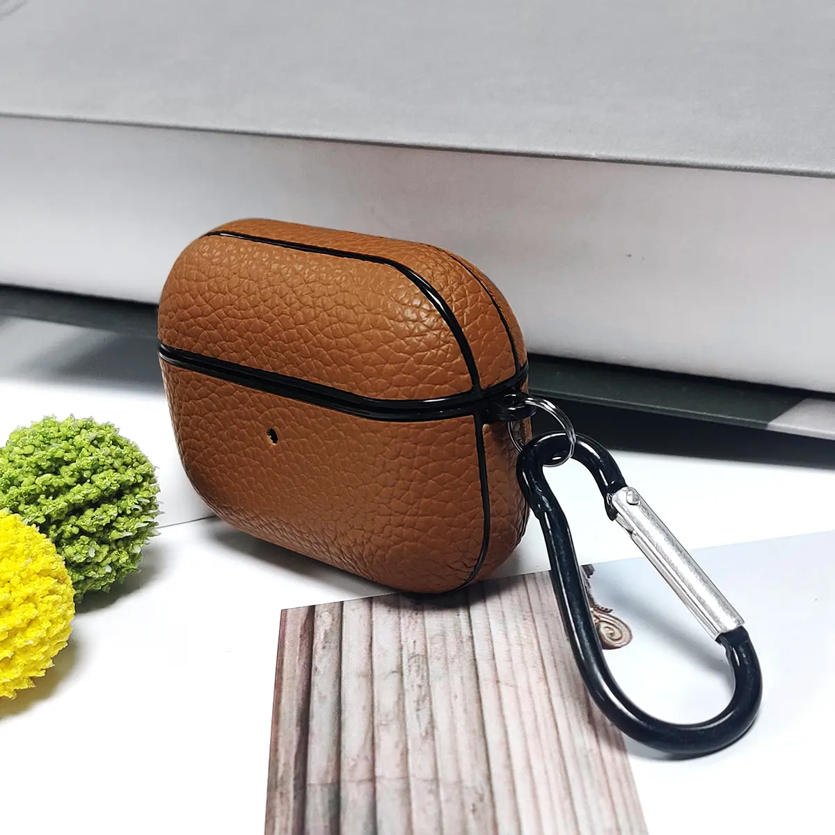 Leather Earphone Case for AirPods Pro2/pro/4/3/2/1, Hook Bluetooth-compatible Headset Protector, Classic Design, Sleek Aesthetic, Daily Wear, Perfect Gift for Any Occasion, Protection, Leather Accessories, Headphones, Audio