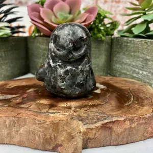 YOOPERLITE GHOST CARVING with UV REACTIVE SODALITE