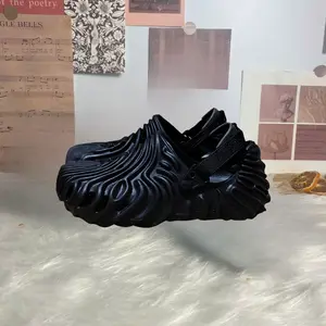 Fashion Wave Pattern Foam Clogs – Unisex Casual Slip-On Shoes - Outdoor Casual Comfort Shoes - Gift For Him Her