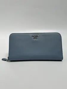 Pre-owned PRADA leather Clutches & Wristlets Saffiano Zip Around Wallet – Light Blue BIN001PR