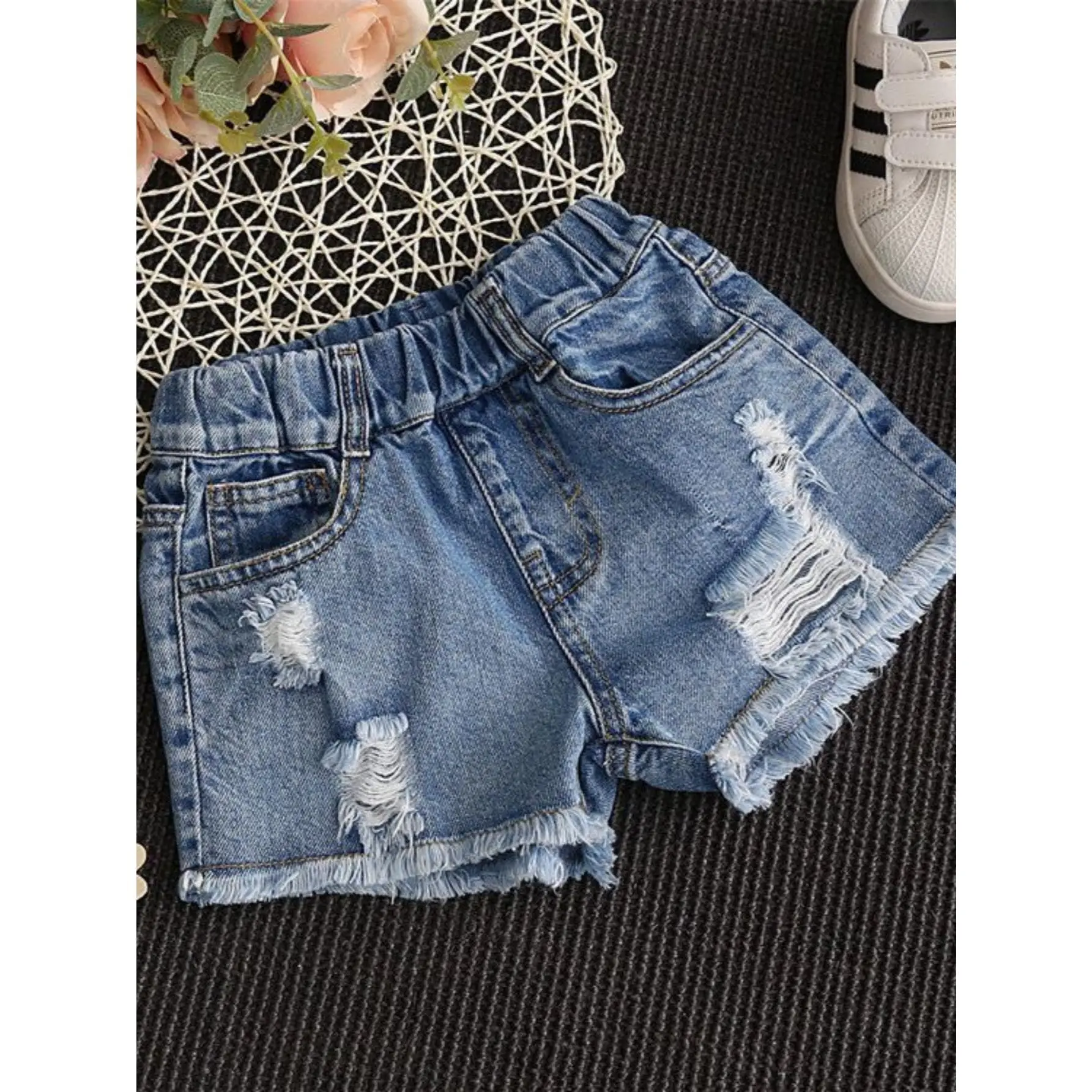 Fashionable girls' denim shorts, featuring a simple and versatile ripped design, perfect for summer street style A cute Valentine's Day gift for girls, perfect for everyday casual outdoor wear-dhy