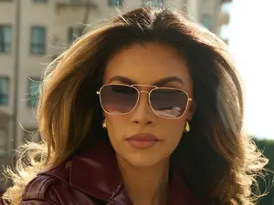 V BY VYE - DAISY - Full Metal Gold Frame with Smoke Lens - Chic Design -UV Protection Lens for Everyday Essentials Sunglasses