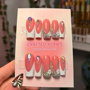 Classy blinged out press on nails