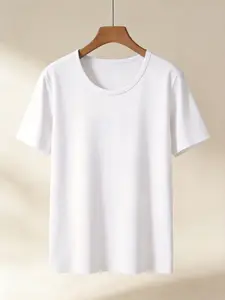 White Tee Women Cloud White Premium Basic Plain T-Shirt Soft Comfy Wardrobe Staple Womenswear Top Streetwear Tshirt Crewneck Shortsleeve