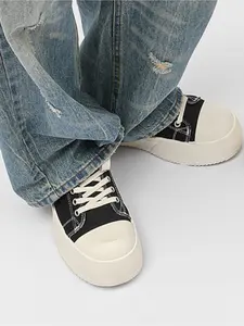 Unisex Black-White Height Boost Platform Canvas Walking Shoes: Slimming Casual Commute Style, Platform Height Boost, Breathable Canvas, Contrast Design. Ideal for office commute/campus classes