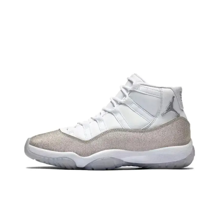 Two-Tone White Light Gray Suede Mid Top Basketball Sneakers, Unisex Grey Jumpman Logo Air Cushion Shoes, Transparent Gray Rubber Outsole Street Athletic Footwear
