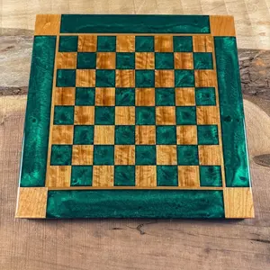 Emerald Green Cherry Wood Chess Board (INCLUDES GLASS PIECES)