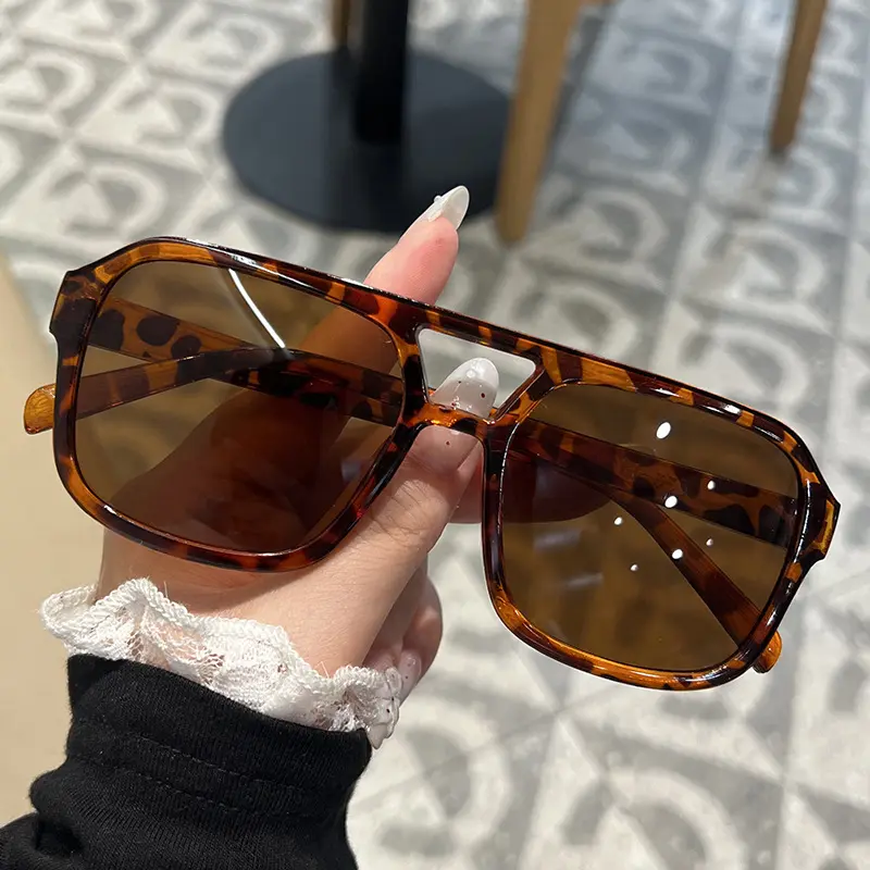 Women's Classic Double-Bridge Aviator Sunglasses - Tinted Lens, Rectangular, Vintage Trendy, Stylish Fashion Eyewear, Rectangular Sunglasses, Vintage Trendy Sunglasses
