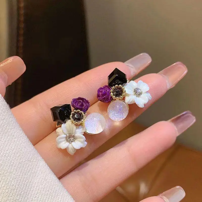 Colorful Flower Stud Earrings for Women Wedding Party Elegant Jewelry Crystal Acrylic White Black Blue Purple Geometry Jewelry