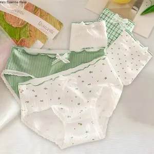 Women's 5PCS Green Plaid Floral Print Cotton Briefs - Soft Comfy Panty, Breathable Knicker, Stretchy Mid-Waist Lace Trim Knickers, Cute Pastel Daily Underwear Set for Casual Wear, Fitted Design