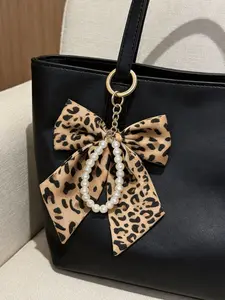 Leopard Bow Keychain Charm, Faux Pearl Pendant, Round Spring Clip, Bag Accessory, Pants, Backpack, Crossbody, Bag Charms, Purse Accessories, Gift for Friends Family, Stylish Backpack Charm