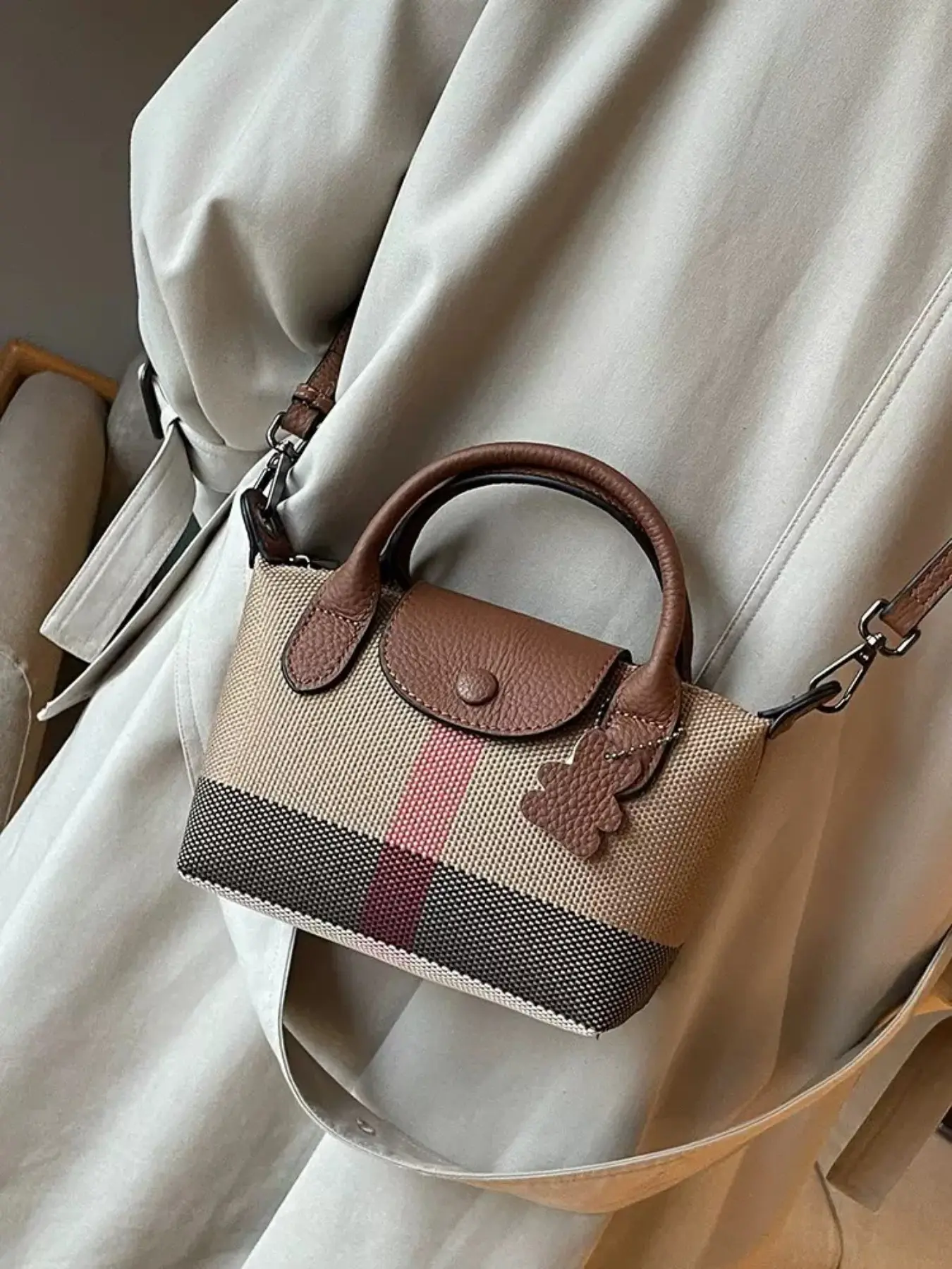 New Women's Crossbody Bag, Elegant Summer Mini Handbag, Fashionable Patterned Bag, Large Capacity Plaid Design, Versatile Street Style, Leather Patchwork, Flap Crossbody Bag