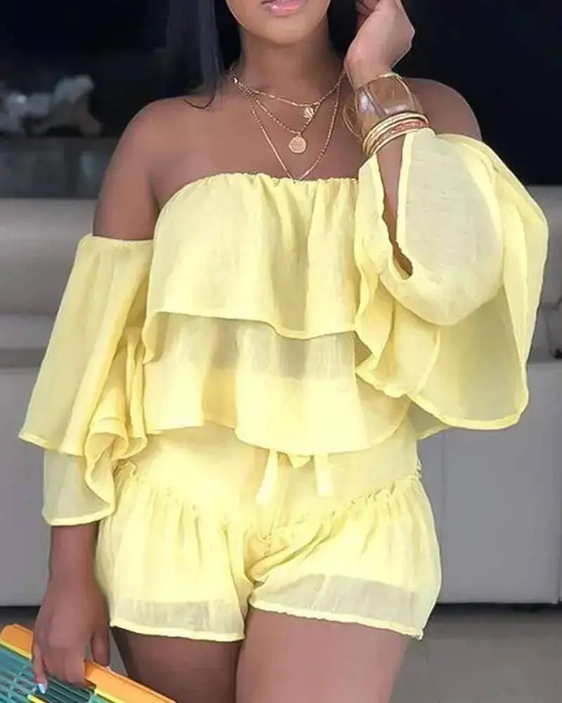 Off shoulder bell sleeve ruffle hem top shorts set