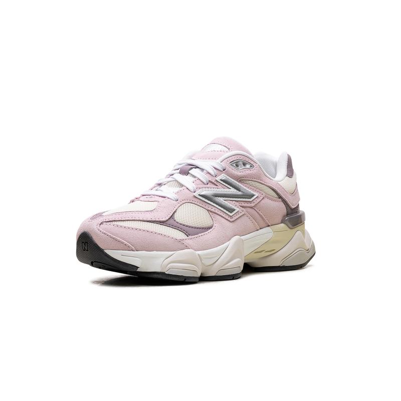 9060 GS "Pink White" GC9060BE
