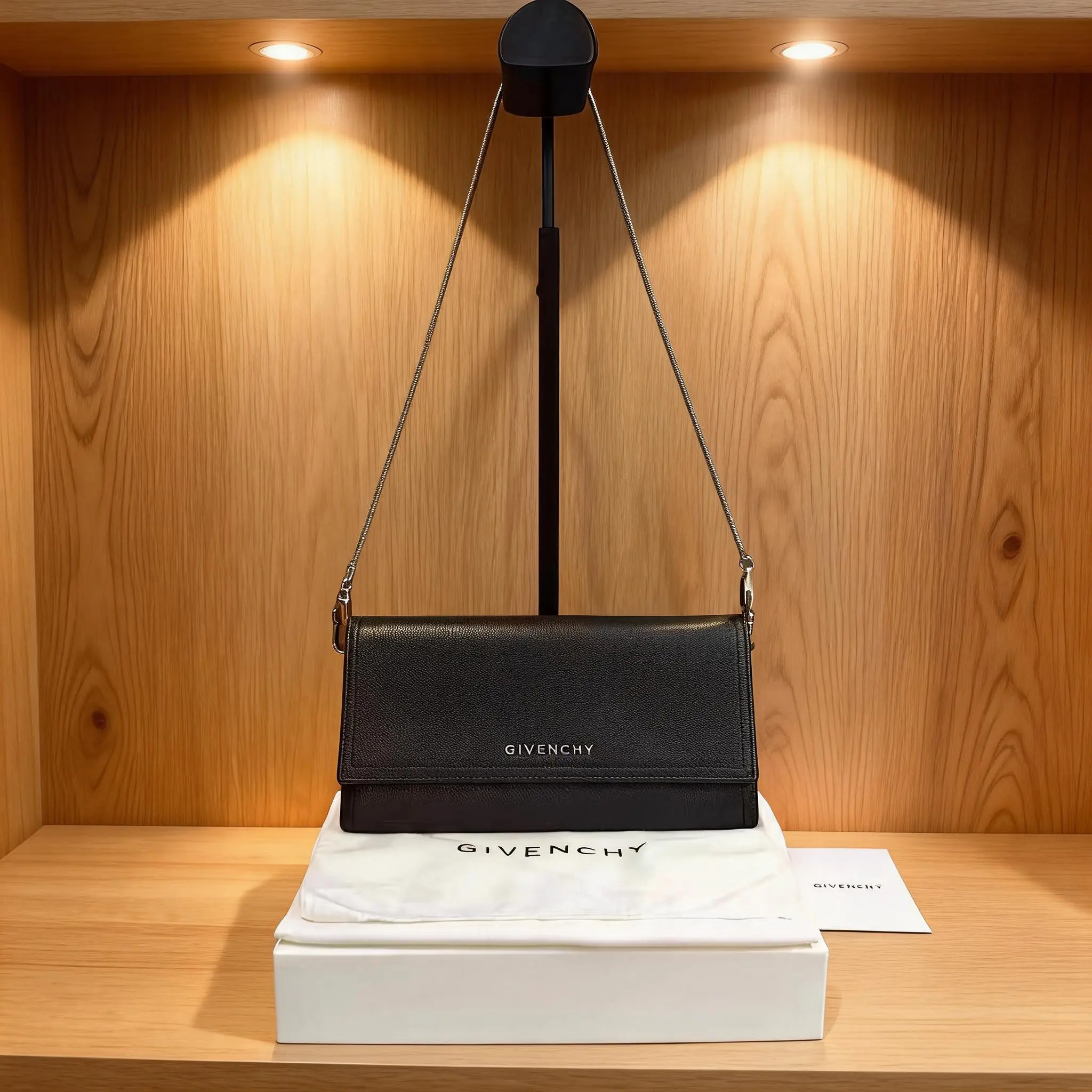 Pre-owned GIVENCHY Leather Shoulder Bag I0707767014