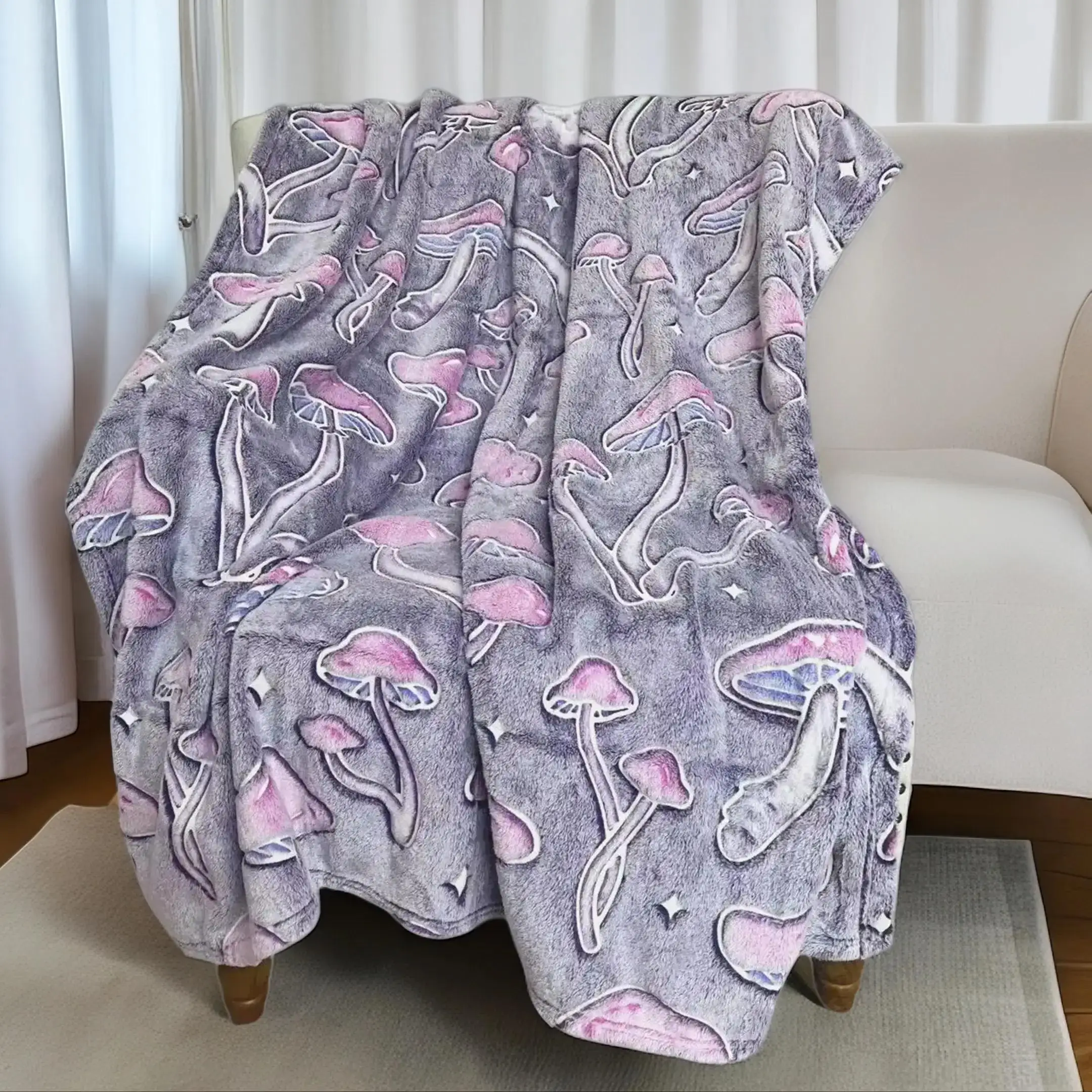 Mushroom Print Throw Blanket, Modern Style Glow in The Dark Soft Comfortable Lightweight Blanket, Warm Napping Blanket for Home Office Travel, Valenti