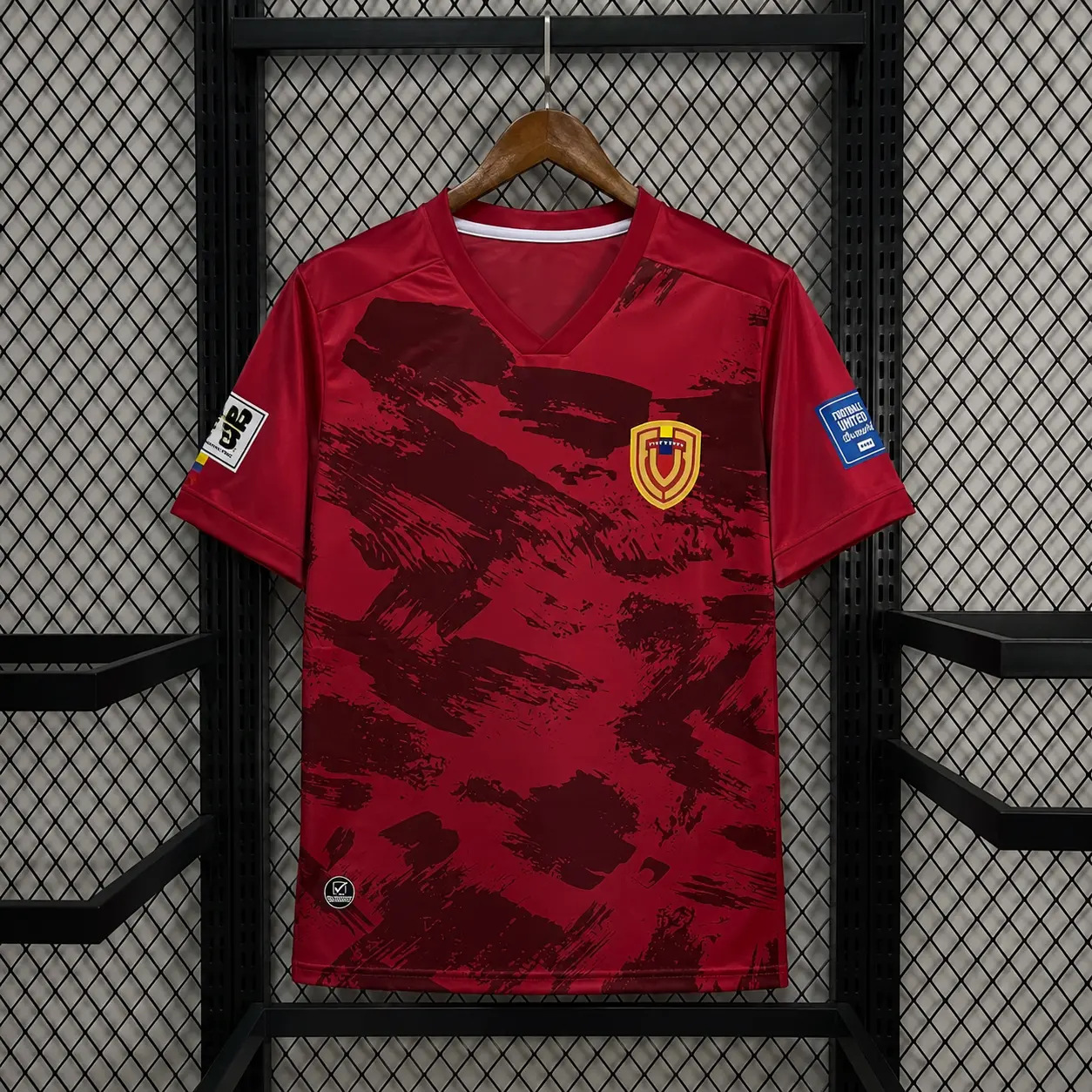 Men's Venezuela Burgundy Soccer Jersey Classic Football Shirt Retro Streetwear Athletic Fan Top