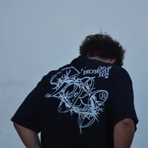 PROGAT Crown Of Thorns Tee - Men's Casual T-Shirt with Deus Protegat Eos Logo