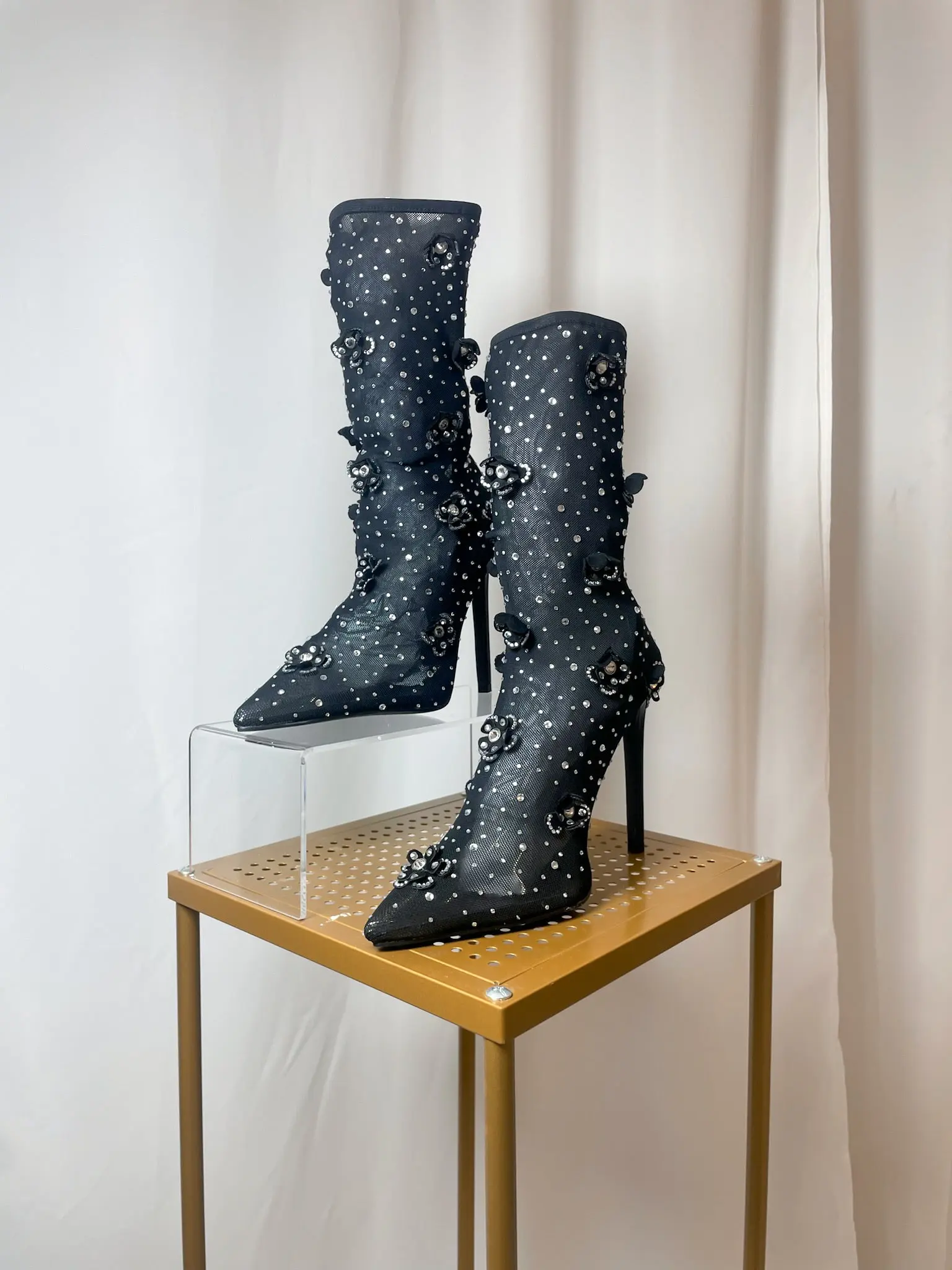 Azalea Wang Smarlowe Buttefly Booties (Black)