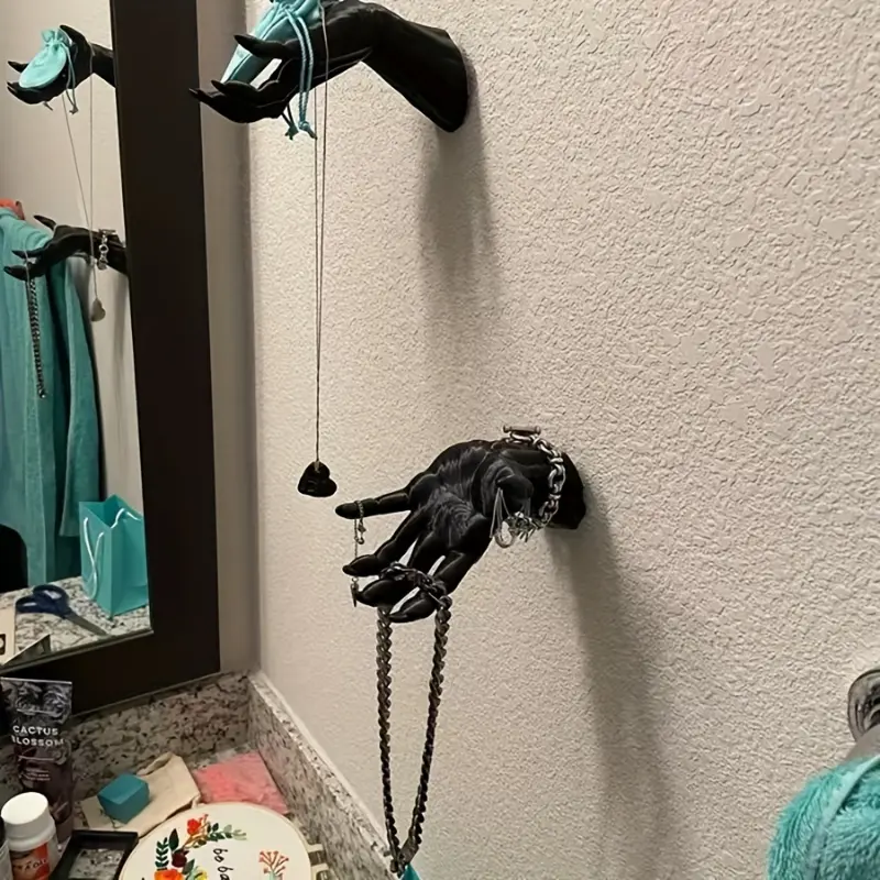 3D Printed Devil's Hand Shaped Plastic Wall Ornament, Single Accessory Holder for Necklaces & Pendants, Black Home Decor, Suitable for Ages 14+